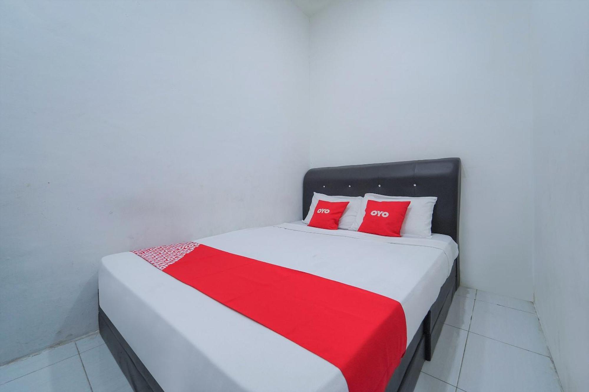 סונגאי פטאני Oyo 89820 Sp Berlian Inn מראה חיצוני תמונה