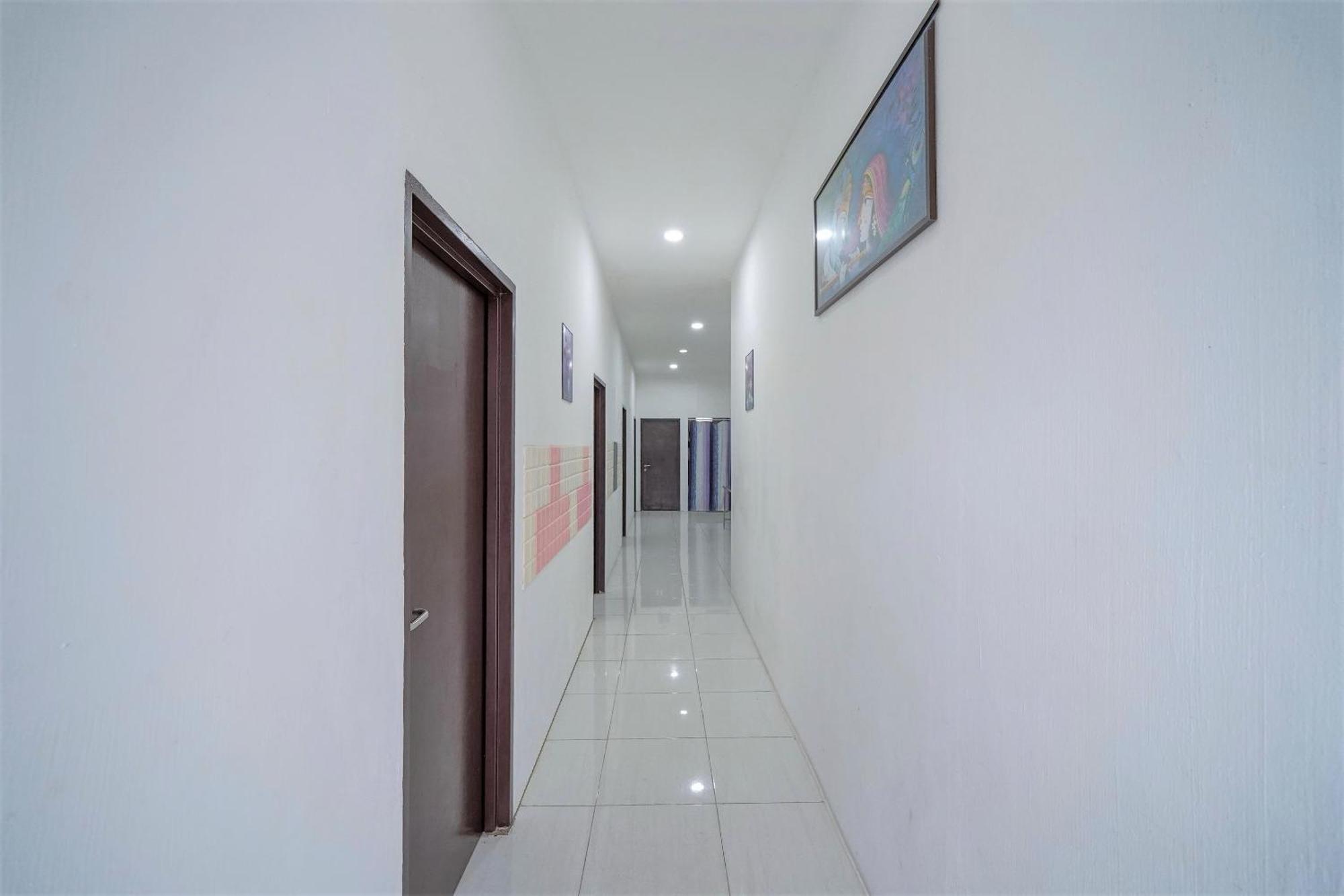 סונגאי פטאני Oyo 89820 Sp Berlian Inn מראה חיצוני תמונה